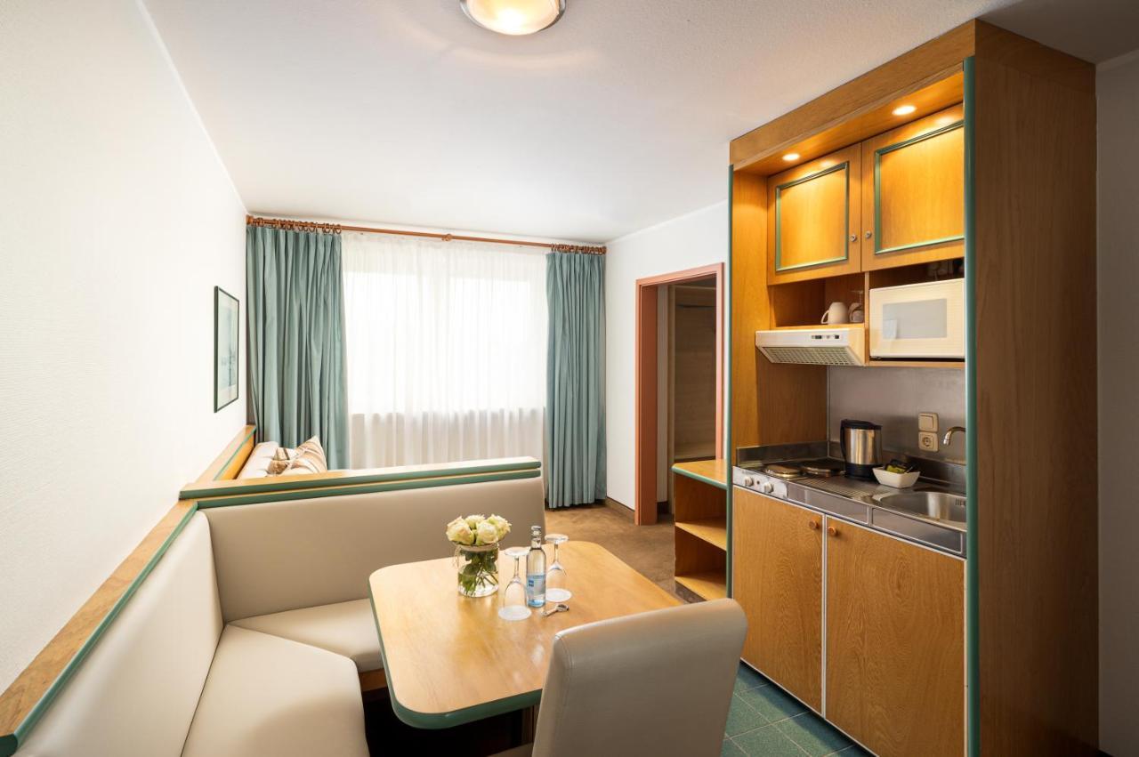 Qu Hotel 4*