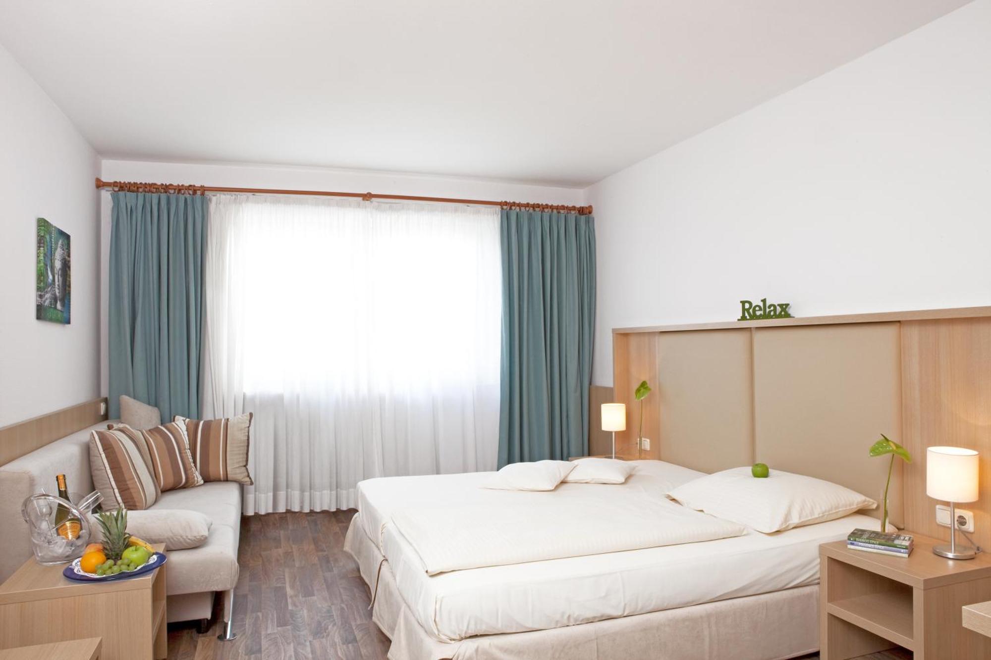 Hotel Qu 4*