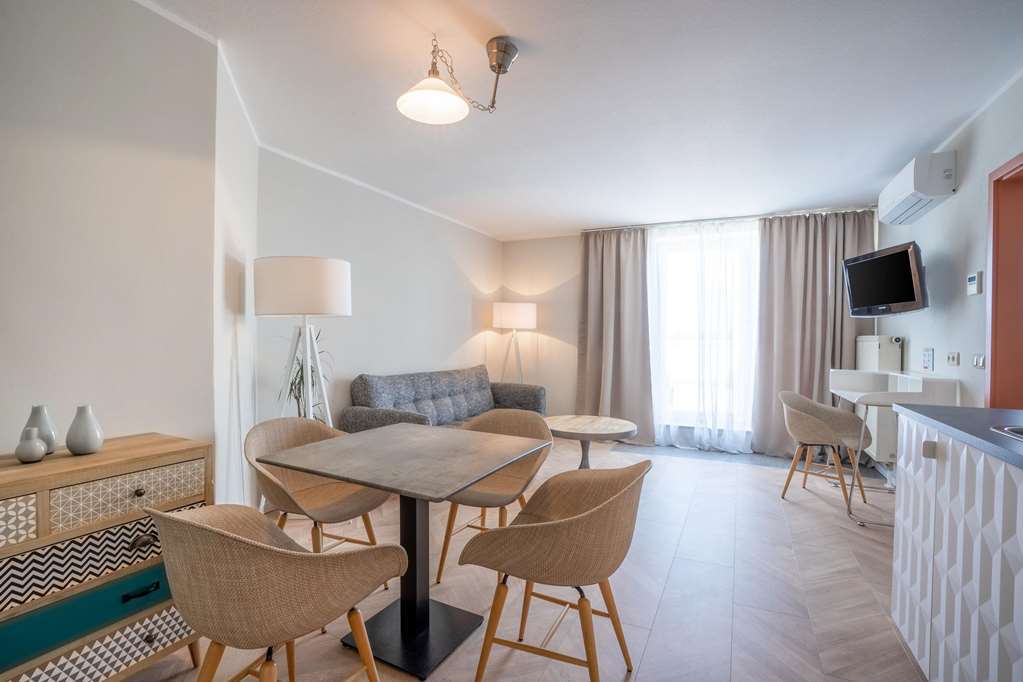 Qu 4* Augsburg