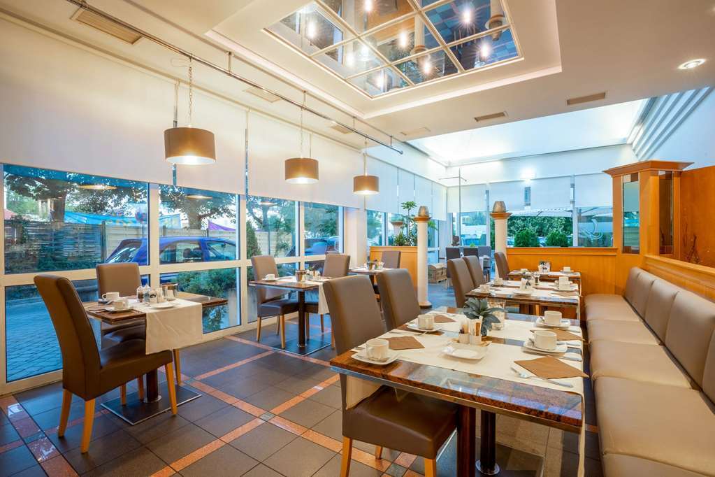 Qu Hotel 4*